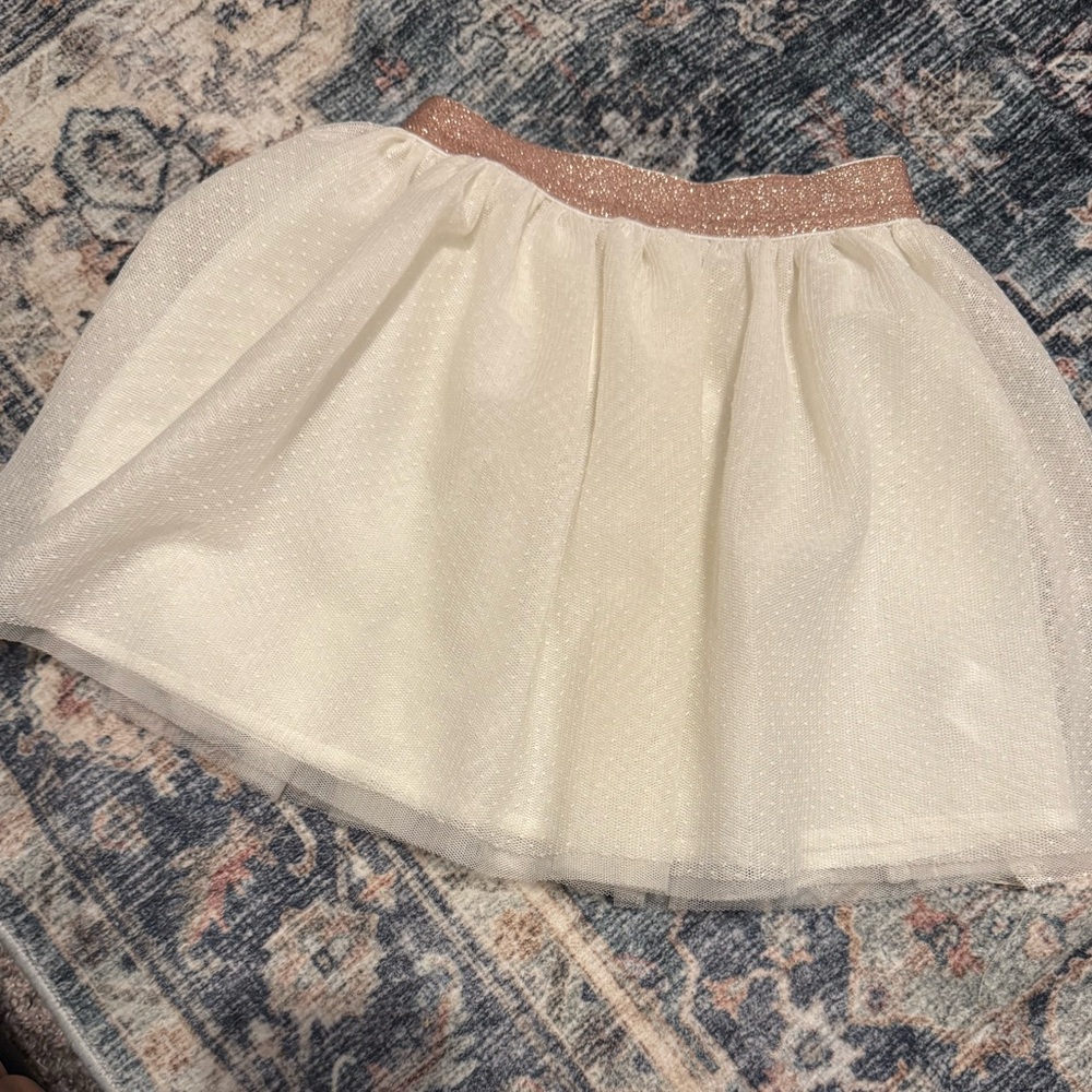 2/$10- Cream Skirt with Gold Elastic Band